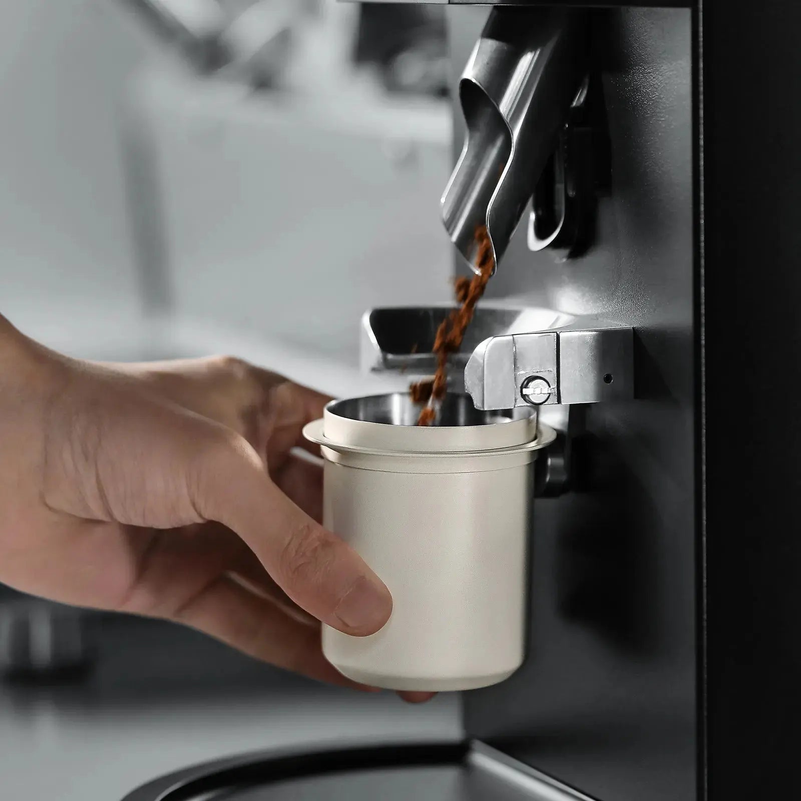 MHW-3BOMBER Coffee Grinder Cleaning Brush Walnut Handle Espresso